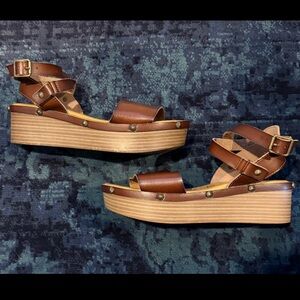 Stylish Brown vegan leather Platform Sandals